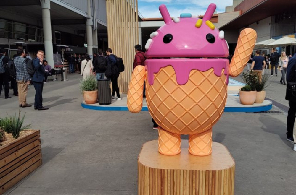 Posetili smo MWC 2024 u Barseloni: Psi-roboti, podvodni dronovi i prozirni ekrani FOTO/VIDEO