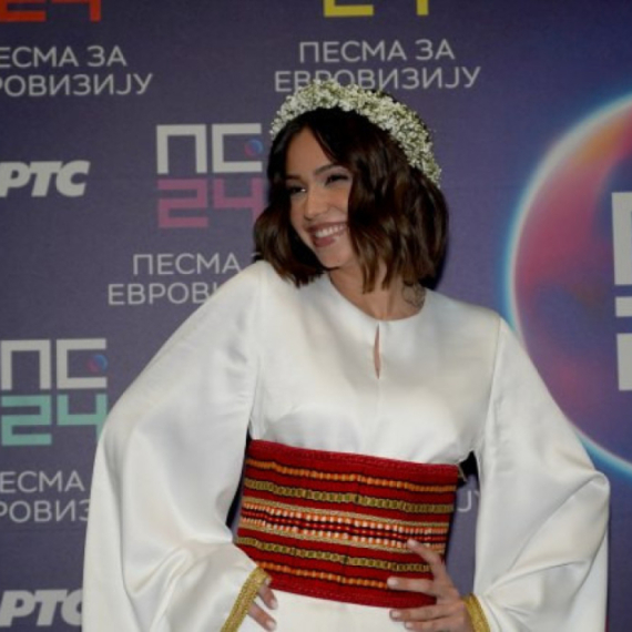 Društvene mreže bruje zbog njih dve FOTO