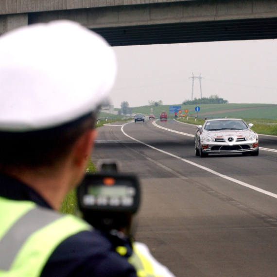 Osamnaest "grehova" srpskih vozača zbog kojih se oduzima auto