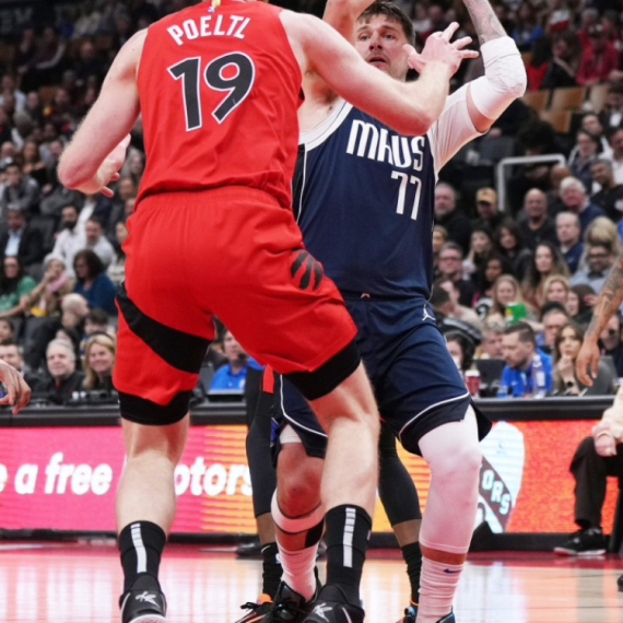 Dončić ponizio centra Toronta pa mu se smejao VIDEO