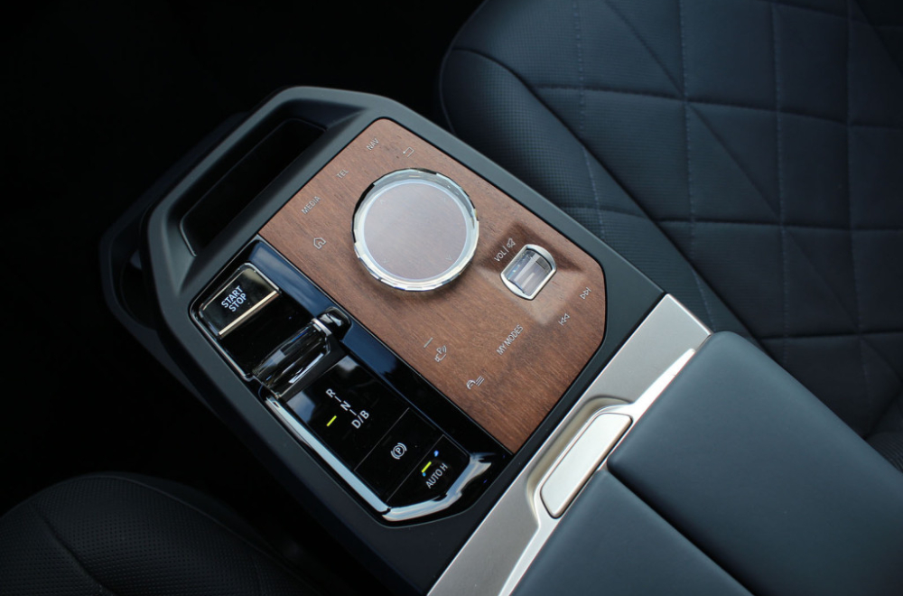 Test električnog automobila: BMW iX xDrive40