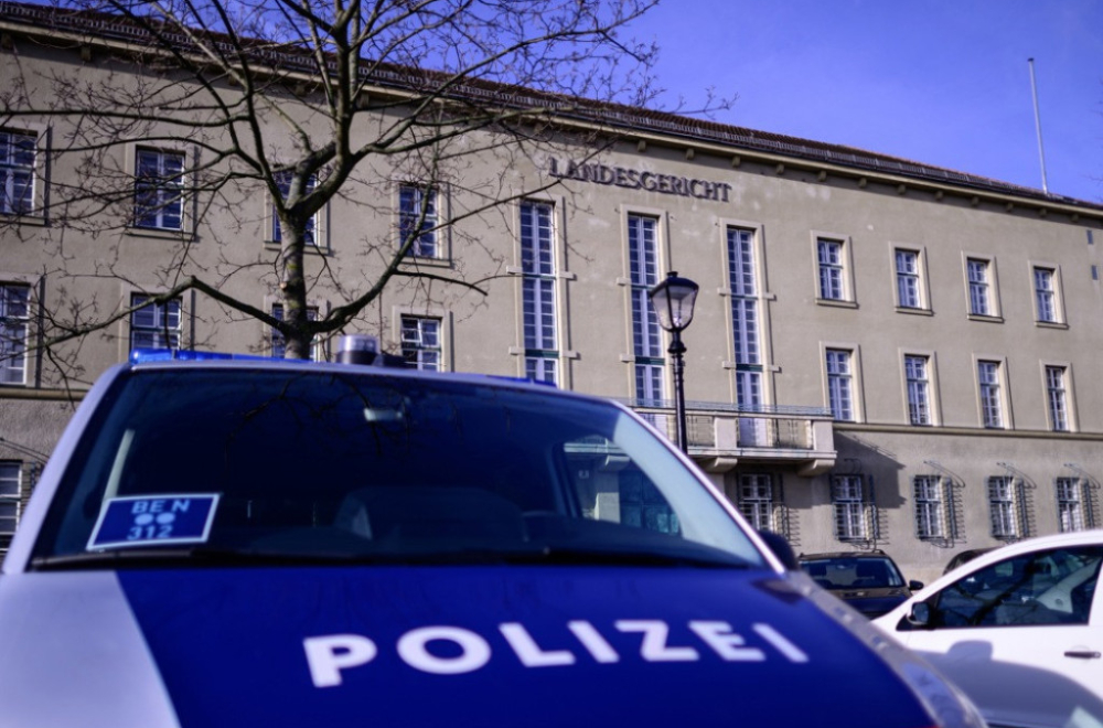 Užas u Beču: Učenik nasrnuo nožem na druga