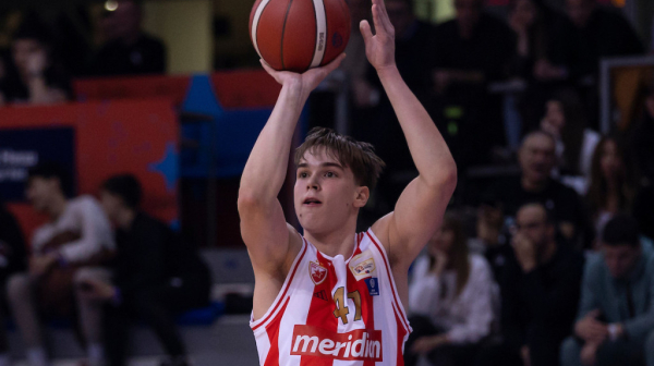 Kostić blistao – Zvezda ispala