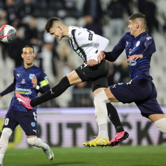 Partizan dobio Železničar i dva "nova" igrača za derbi VIDEO