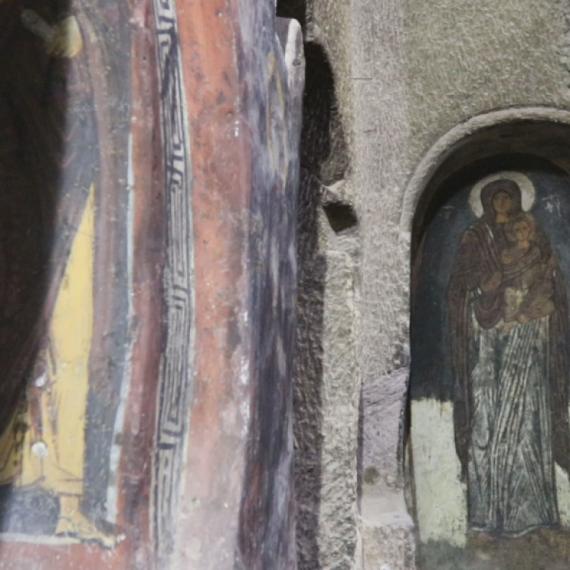 Neverovatni hrišćanski manastiri u Turskoj uklesani u stenama FOTO