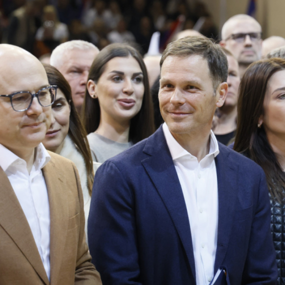 Održana sednica Gradskog odbora Srpske napredne stranke: "Idemo na nove izbore" FOTO