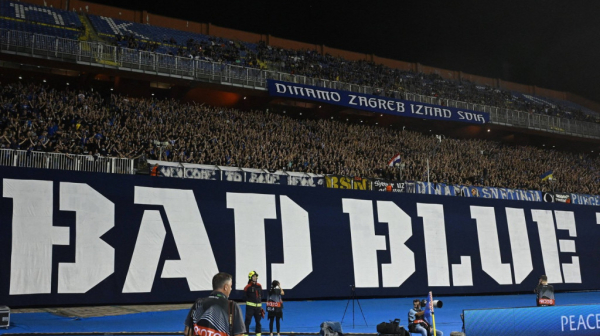 "Bad Blue Boys" oterali igrače Dinama