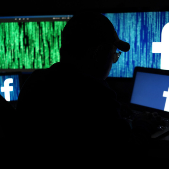 Javili se: Mi smo srušili Facebook i Instagram