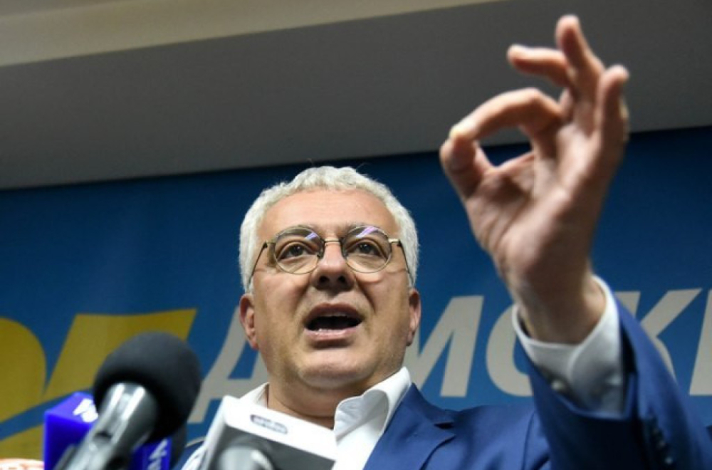 Mandić: Oslobodio sam Abazovića obaveze čuvanja tajnih podataka