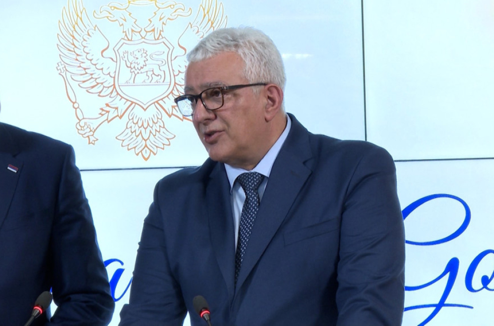 Total chaos in Cetinje: MPs picked up a fight; "Shame on you" VIDEO