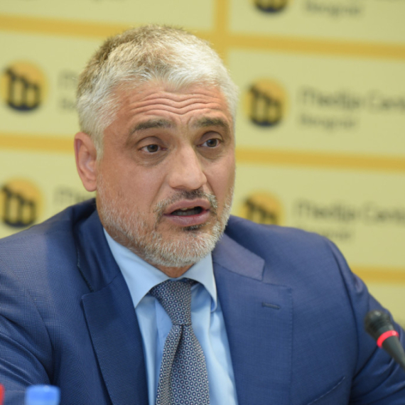 Mediji: Čedomir Jovanović primljen u bolnicu