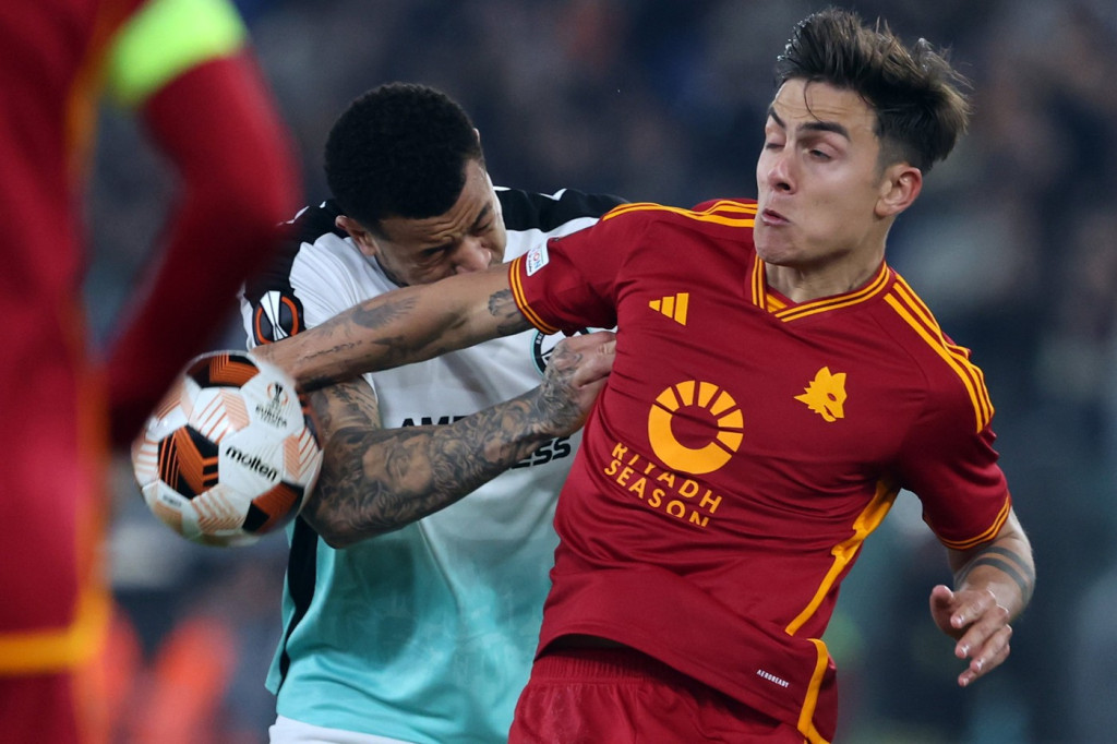 LE: Liverpul siguran u Pragu, Roma zgromila Brajton, Bajer izbegao poraz