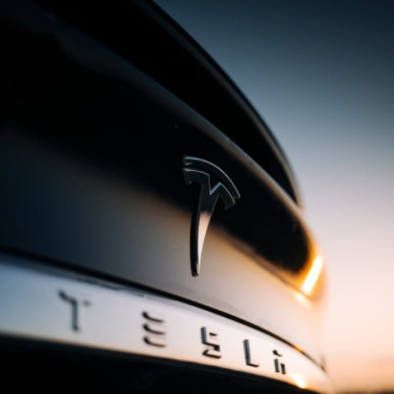 Tesla demantuje da će u Berlinu otpustiti više od 3.000 radnika