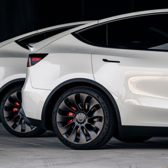 Rođen iz rupe u zakonu: Poseban Tesla Model Y samo u ovoj zemlji FOTO
