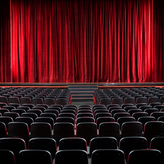 "Neodustajanje" u Bitef teatru