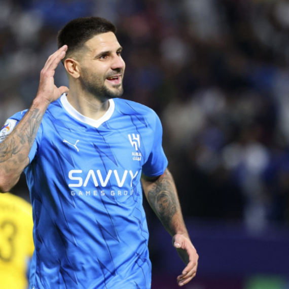 Mitrović nastavlja bitku sa Ronaldom – dva gola za preokret VIDEO