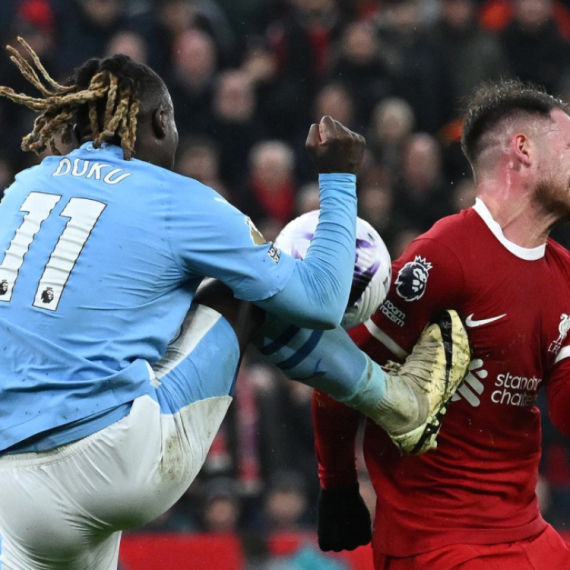 Da li je Liverpul oštećen u derbiju? VIDEO