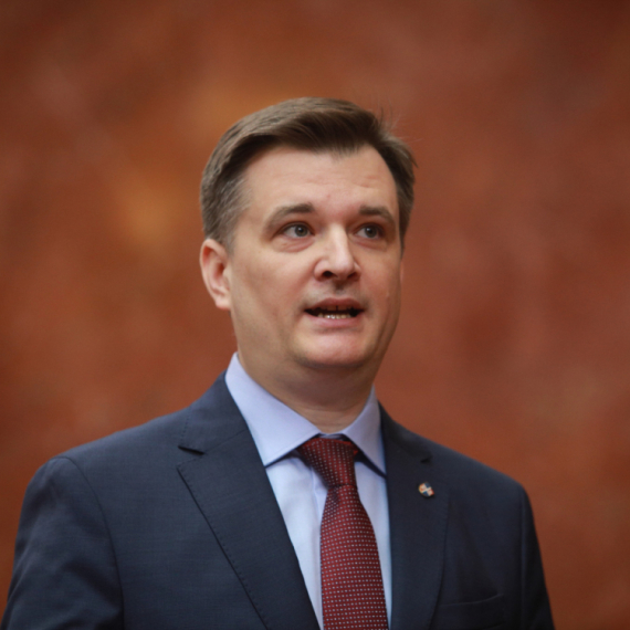Nižu se osude; Jovanov: Sramota je preblaga reč za ono što se odigralo u SE; Dačić: Nastavljamo borbu