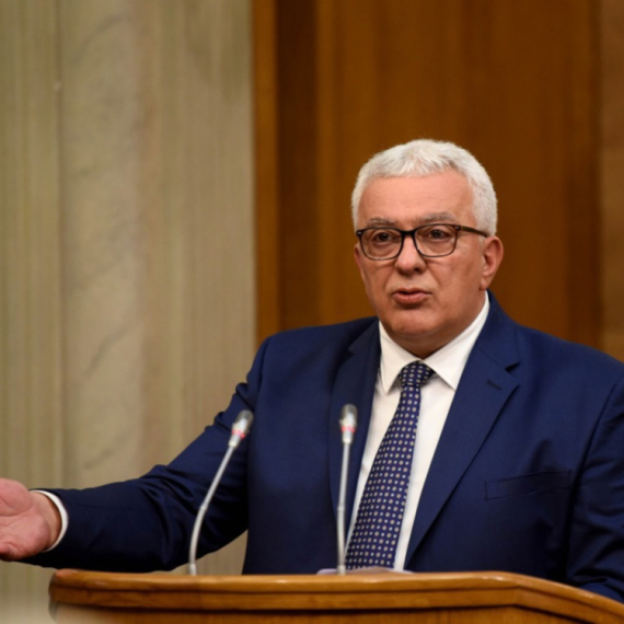 Mandić čestitao izbor nove Vlade i premijera Srbije Đure Macuta