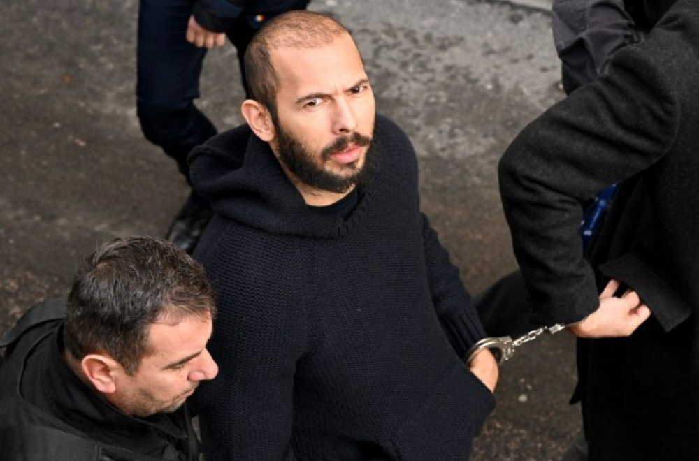 Ozloglašeni influenser ponovo razbesneo javnost FOTO