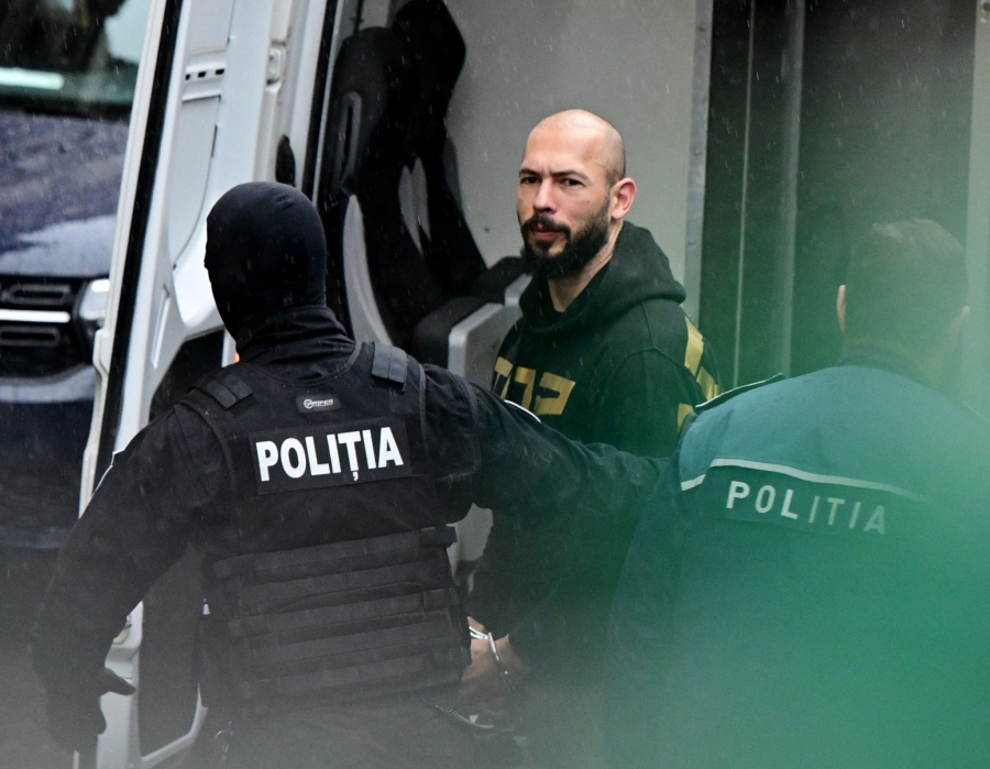 Ozloglašeni Endrju Tejt ima devojku iz Srbije: Ona ne priča sa drugim muškarcima FOTO