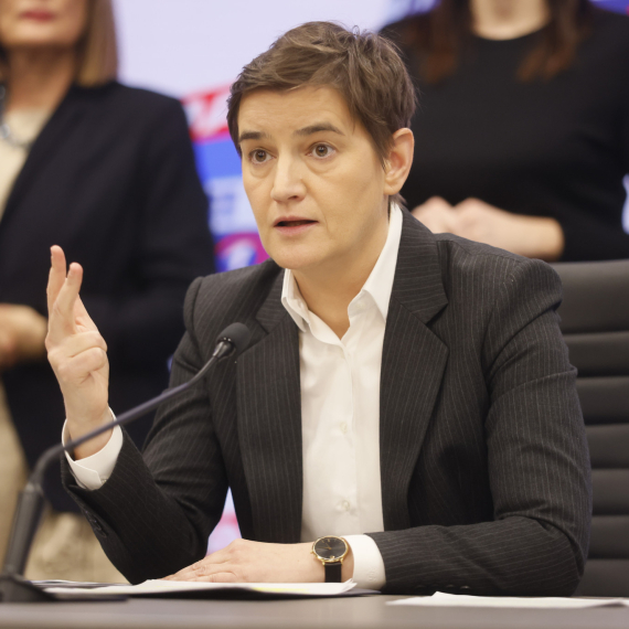 Brnabićeva o incidentu u Kikindi: "Frustrirani su jer ne mogu da nas pobede na izborima"