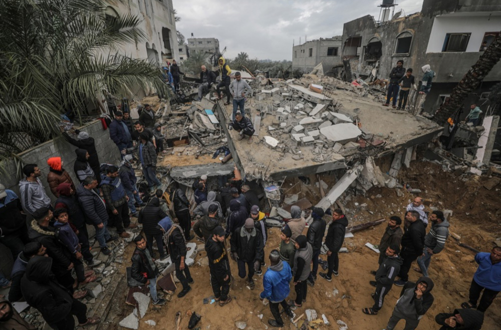 The first anniversary of the largest war in the Middle East: 43,000 dead