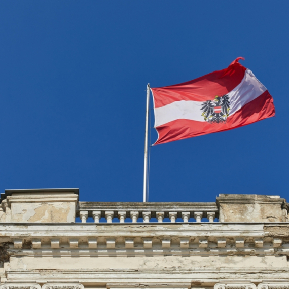 Eksperimenti levo-liberalne vlade gurnuli Austriju u bankrot