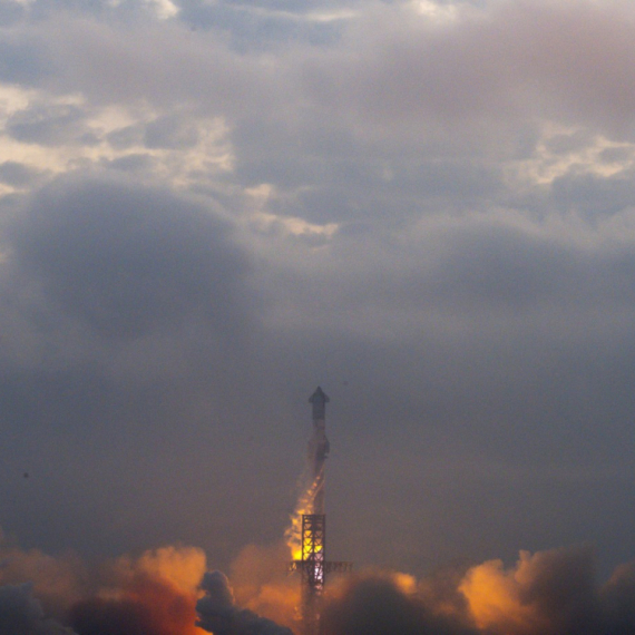 Raspala se kineska raketa, prete nam opasni sudari?