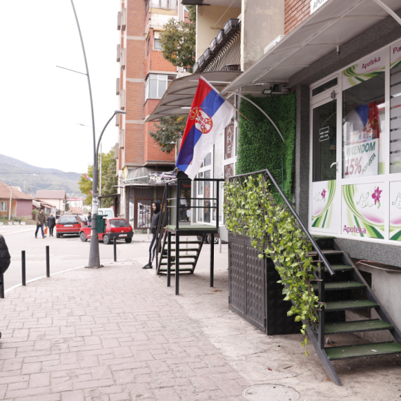Srpska lista: "Odakle bilo kome pravo da se snimaju naša deca?"