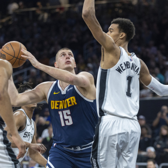 Jokić nezaustavljiv protiv Vembenjame VIDEO
