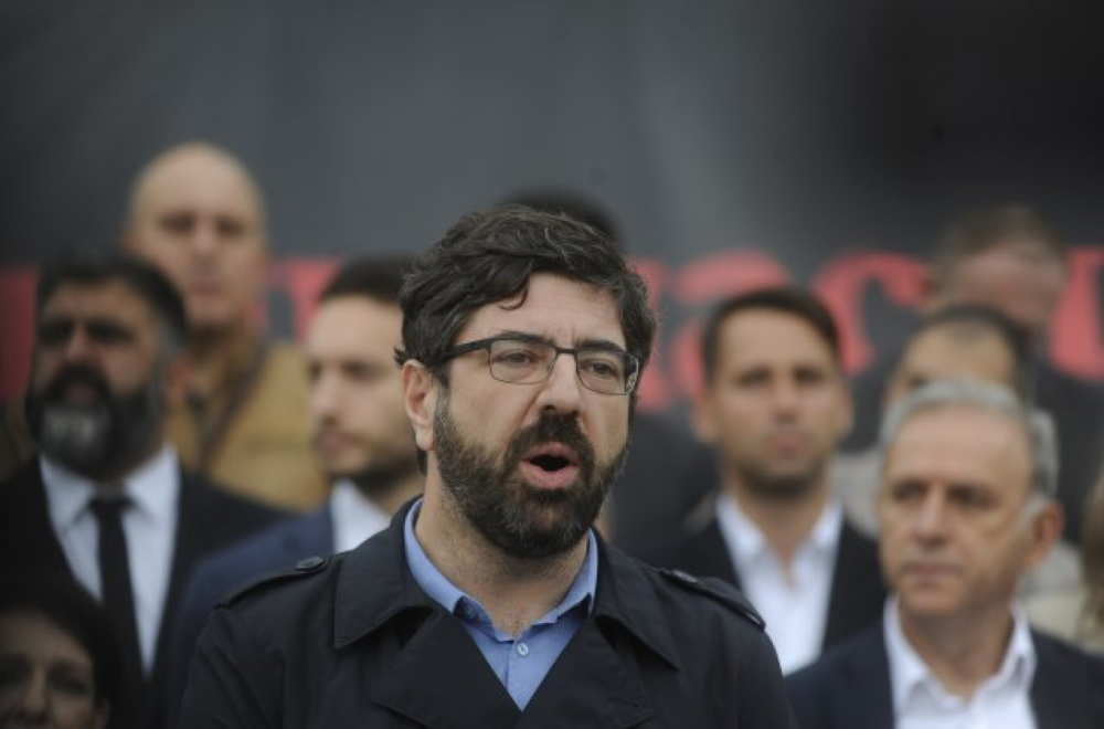 Licemerje na delu; Opozicija najavljuje korišćenje litijuma iako napadaju Vučića zbog toga VIDEO