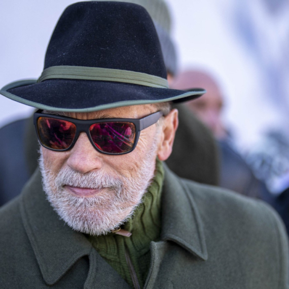 Poznato stanje Arnolda Švarcenegera nakon hitne operacije srca  FOTO