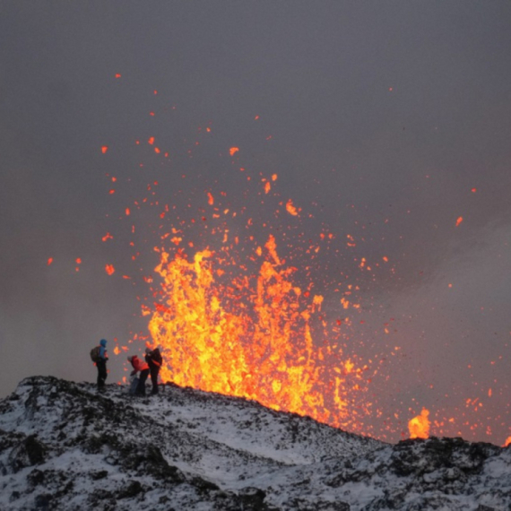 Preti nova opasnost: Dim i lava lete u vazduh FOTO/VIDEO