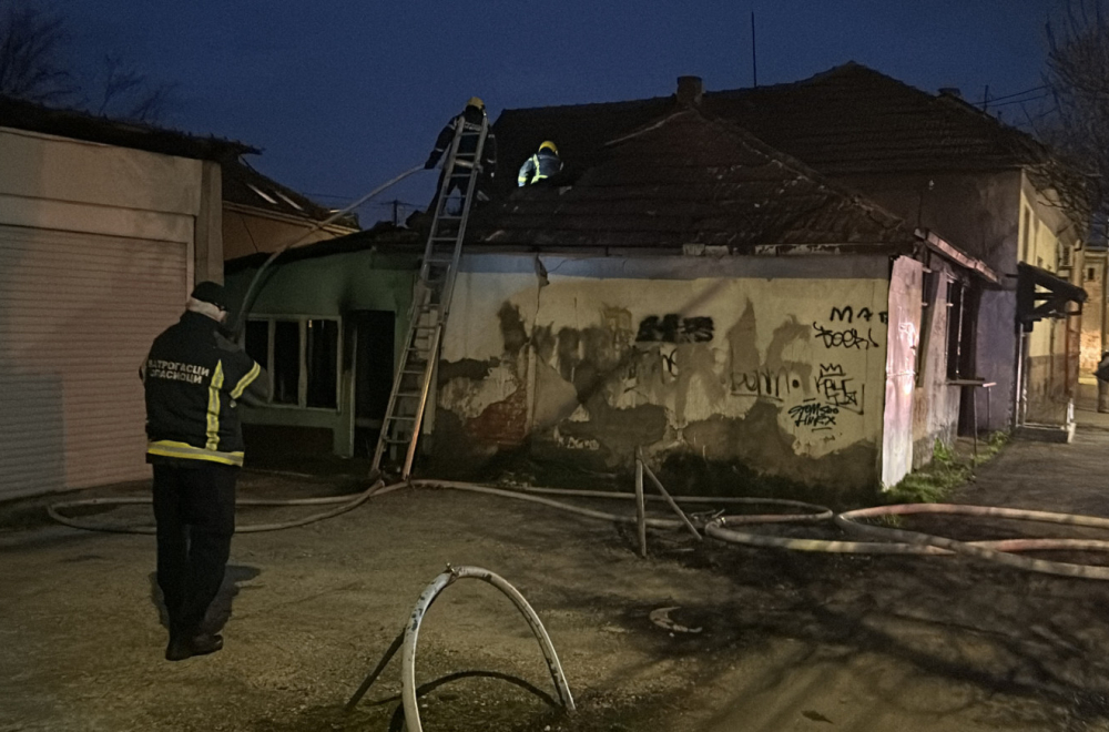 Požar u Čačku: Gorela kuća FOTO