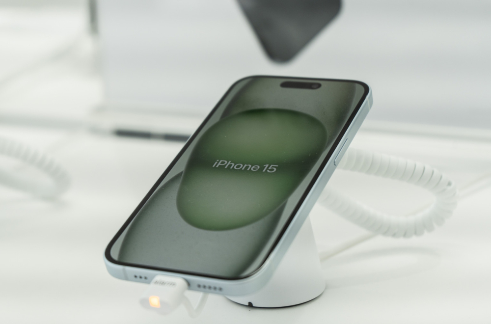 Apple smatra da je 128GB "mnogo skladišnog prostora" VIDEO