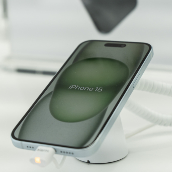 Apple smatra da je 128GB "mnogo skladišnog prostora" VIDEO