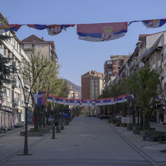 Počinje primena odluke o ukidanju dinara na KiM, Priština preti kaznama VIDEO