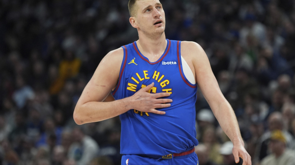 Jokić se smejao Edvardsu u lice VIDEO