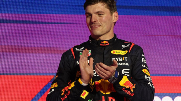 Mercedes će morati da sačeka na Ferstapena do 2028.