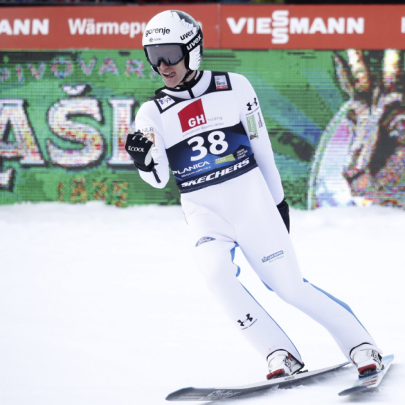 Filmski oproštaj – Prevc slavio na Planici VIDEO