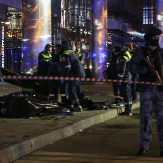 Srpkinja iz Moskve za B92.net: "Apeluje se na ljude da daju krv i zatvore prozore"