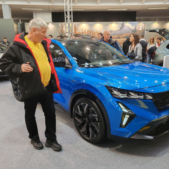 Kakav biste auto uzeli danas: Benzinac, dizelaš, hibrid ili elektro? ANKETA