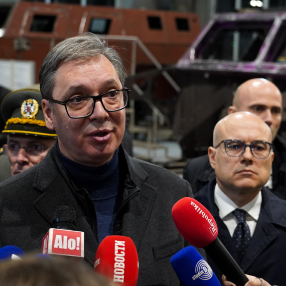 Ovo je prosečna plata u fabrici oklopnih vozila: Vučić najavio i dodatno povećanje FOTO