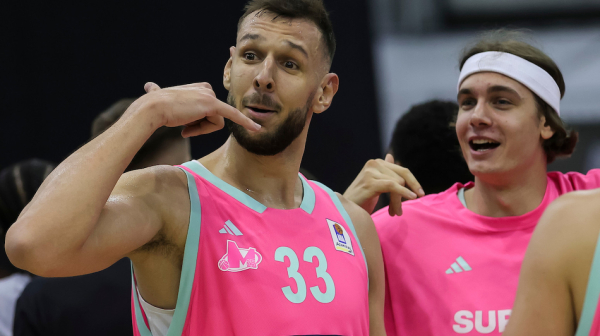 Plavšić za B92.sport: "Doručkujem, zove me nepoznat broj – a sa druge strane Kari"
