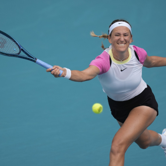 Azarenka preživela nestanak struje i tri sata borbe sa Putincevom VIDEO