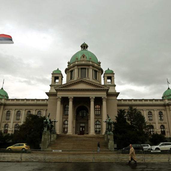 The regular session of the parliament began; There are 62 items on the agenda, among them resignation of PM