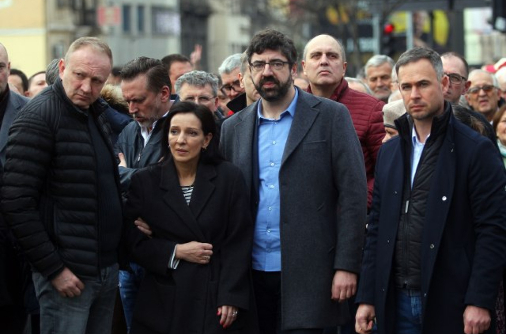 Ponovo neodlučni: Opozicija ne zna da li hoće ili neće Vučića na sednici o litijumu VIDEO