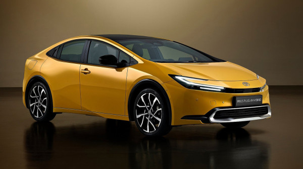 Toyota rasproda automobile za 36 dana, Dodge ih gomila mesecima