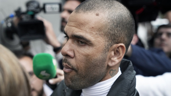 Alves izašao iz zatvora i odmah napravio žurku